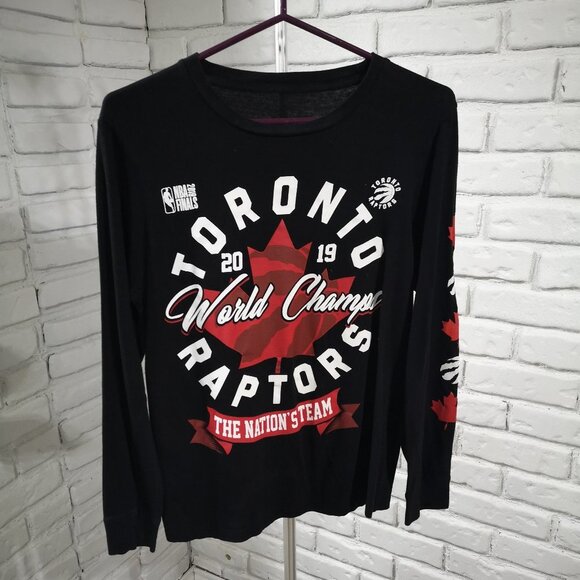 2 / $30.00 - NBA Toronto Raptors Ladies Long Sleeves Size Small Black T-shirt - Picture 1 of 7